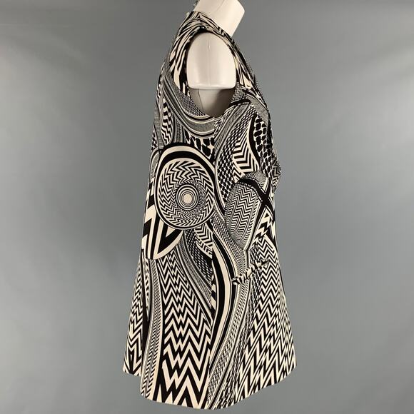GIVENCHY SS10 Size M Black White Geometric Open Front Vest - Picture 3 of 6